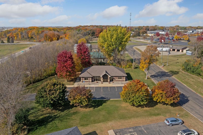 225 Cedardale Dr SE, Owatonna, MN 55060