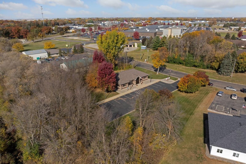 225 Cedardale Dr SE, Owatonna, MN 55060