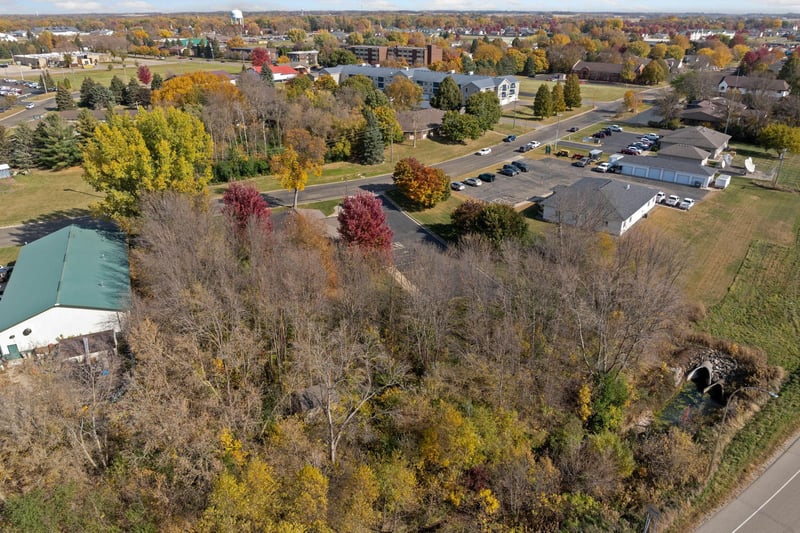225 Cedardale Dr SE, Owatonna, MN 55060