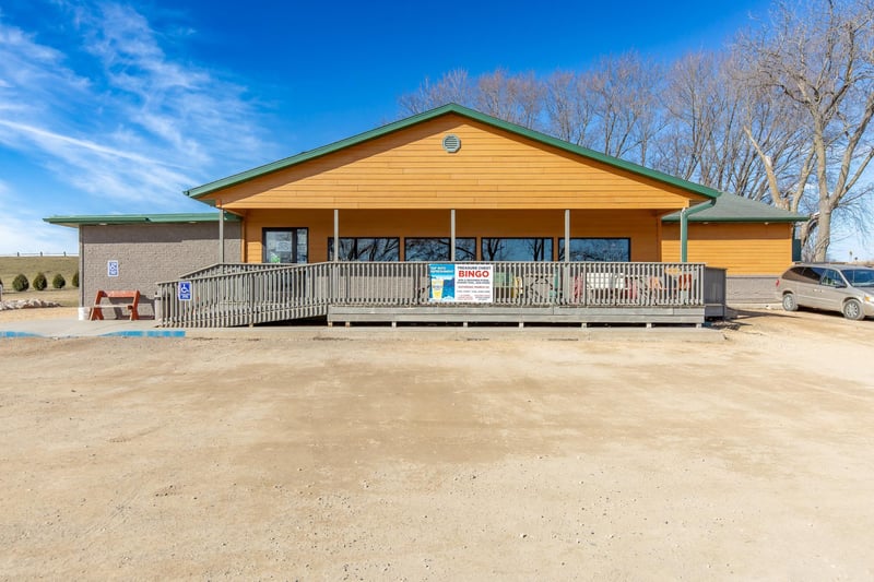 35032 Clear Lake Ln, Le Center, MN 56057