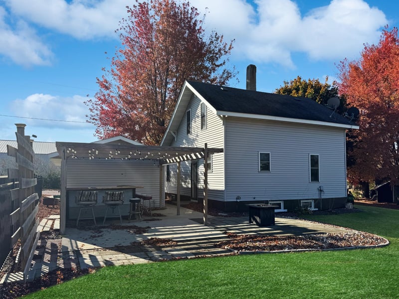 440 Prairie Ave, Lake Wilson, MN 56151