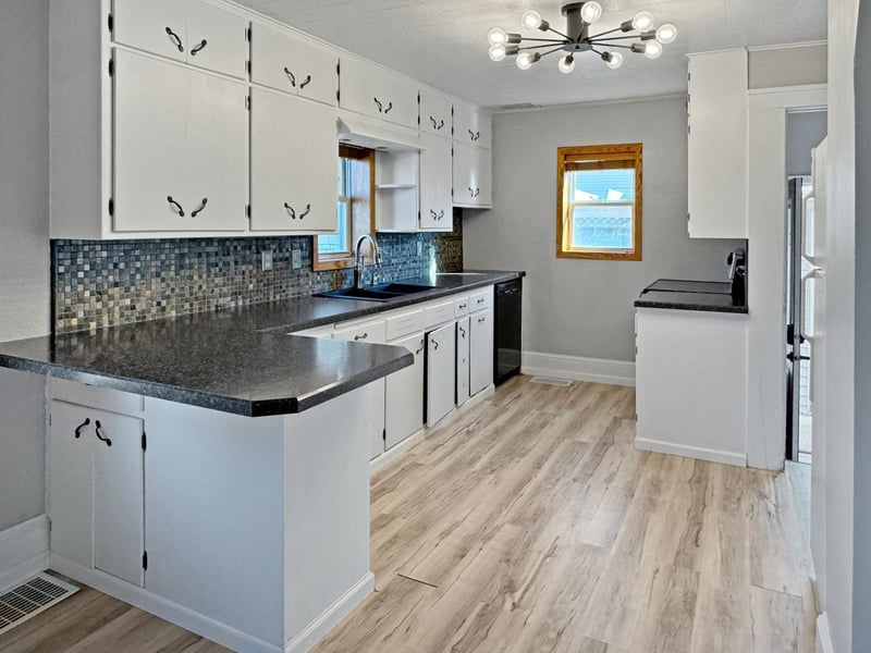 440 Prairie Ave, Lake Wilson, MN 56151