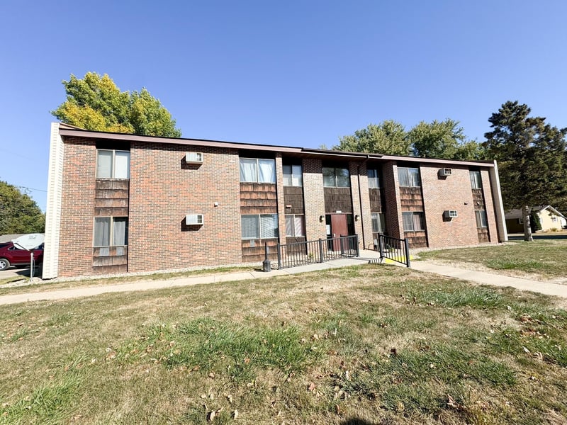 400 2nd St, Fulda, MN 56131