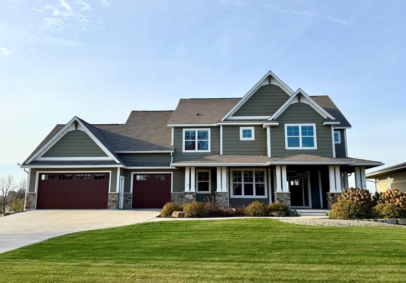 484 Rosewood Rd, Northfield, MN 55057