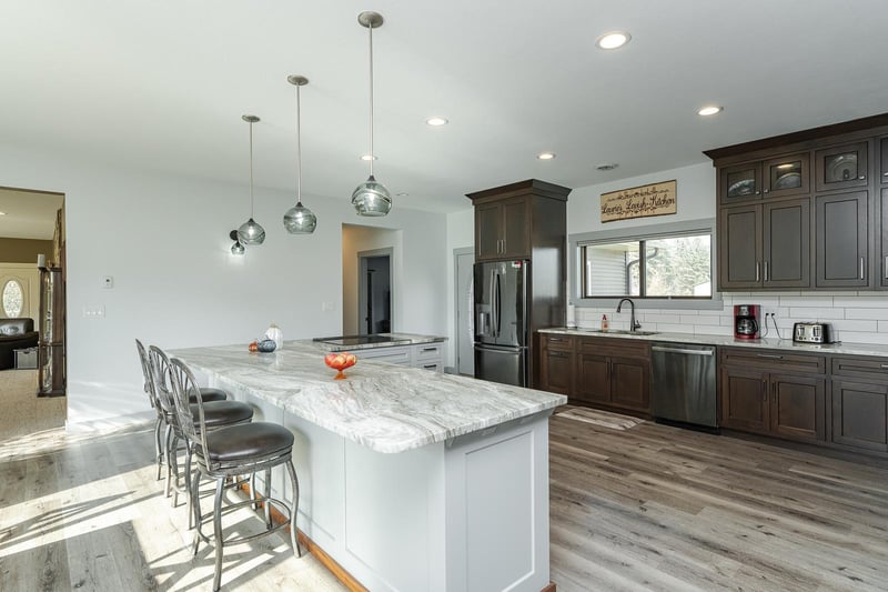 7330 100th St NW, Pine Island, MN 55963