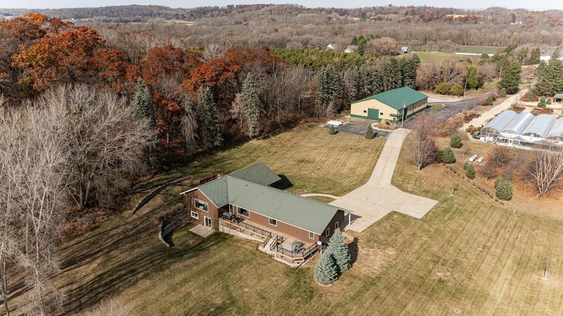 7330 100th St NW, Pine Island, MN 55963
