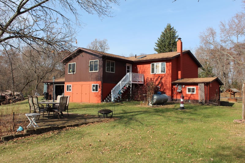 1814 W Church Rd, Star Prairie, WI 54026