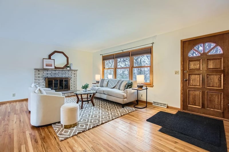 1337 Rest Point Cir, Orono, MN 55364