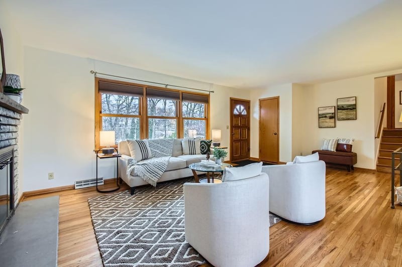 1337 Rest Point Cir, Orono, MN 55364