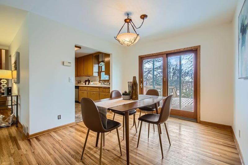 1337 Rest Point Cir, Orono, MN 55364