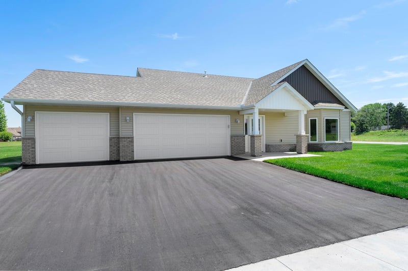 24111 Taylor St NE, East Bethel, MN 55005