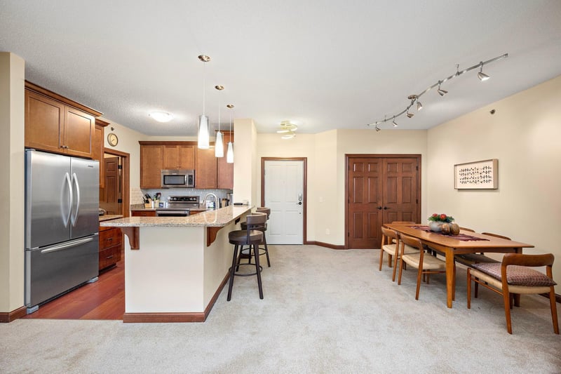 2670 Kelley Pw #318, Orono, MN 55356
