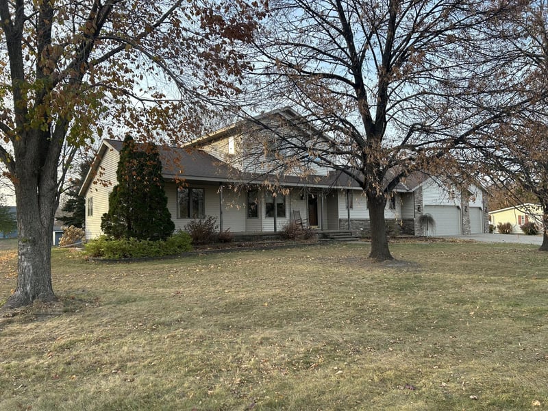 712 17th St S, Benson, MN 56215