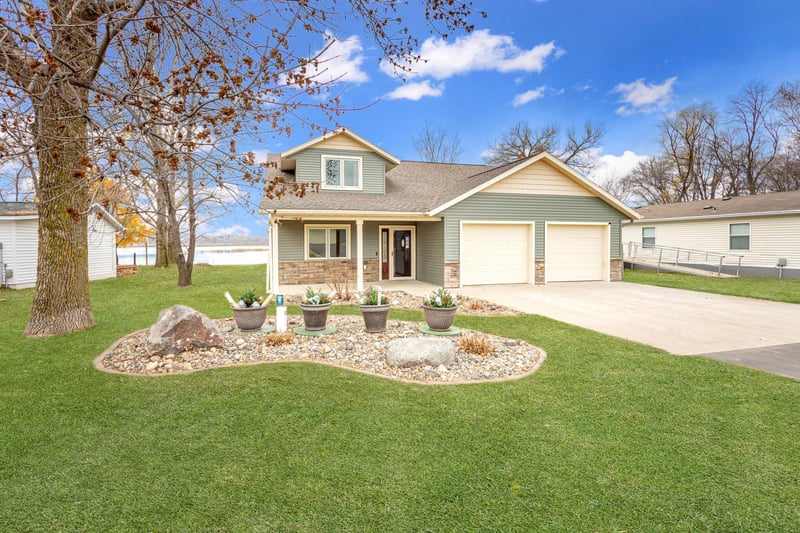24539 Twilight Ln, Pelican Rapids, MN 56572