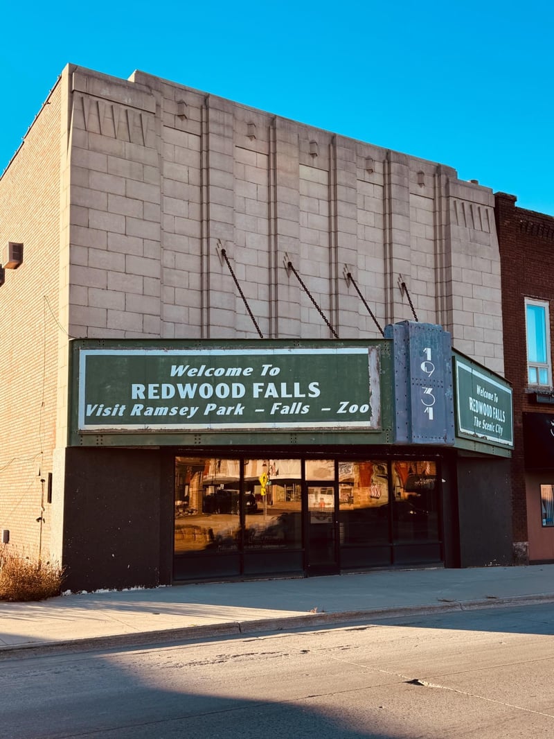 210222 S Mill St, Redwood Falls, MN 56283