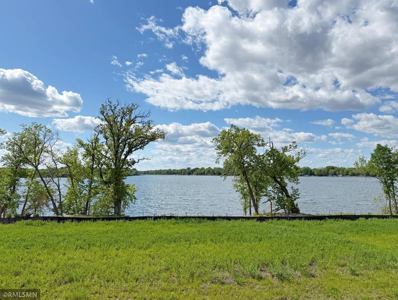 7550 Lake John Dr, Annandale, MN 55302