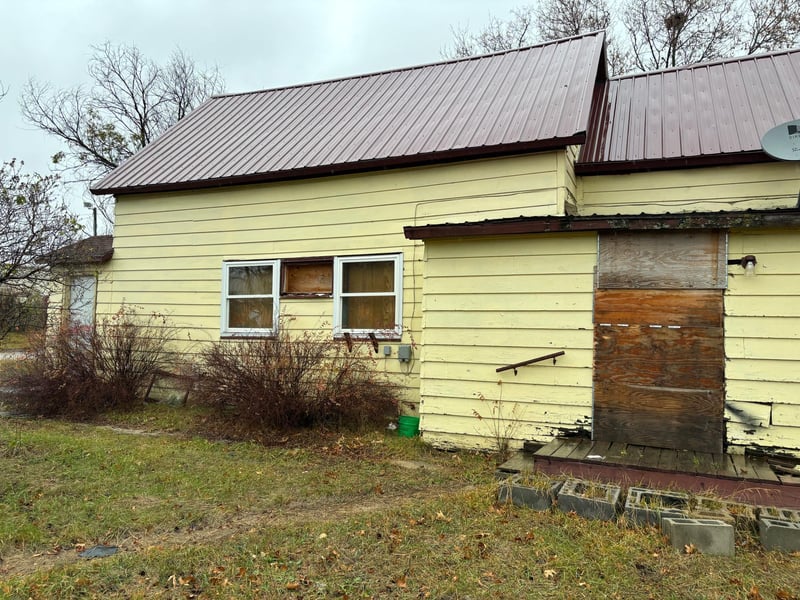 17 Neils Ave NE, Cass Lake, MN 56633
