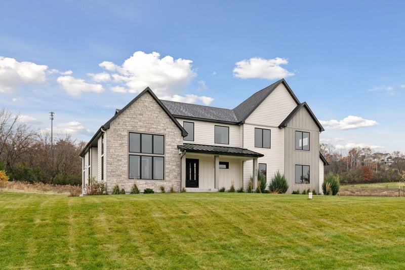 5240 8th St SW, Rochester, MN 55902