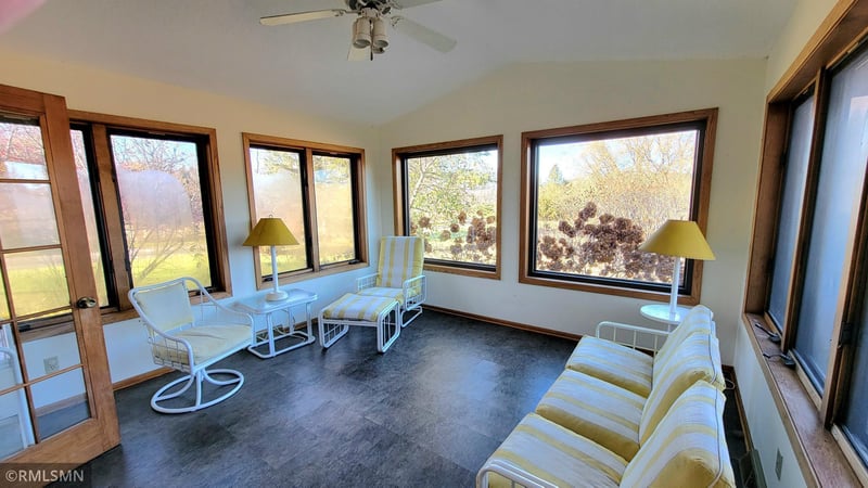 1180 Scott Dr, Minnetrista, MN 55364