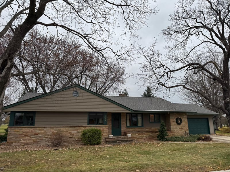 508 S 4th St, Olivia, MN 56277