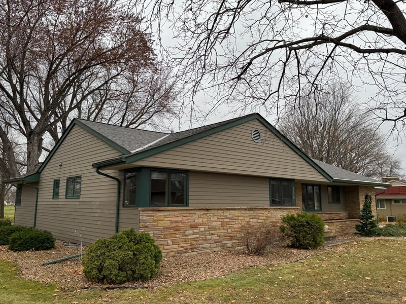 508 S 4th St, Olivia, MN 56277