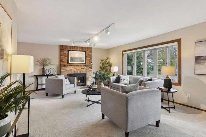320 Dakota Ave S, Golden Valley, MN 55416