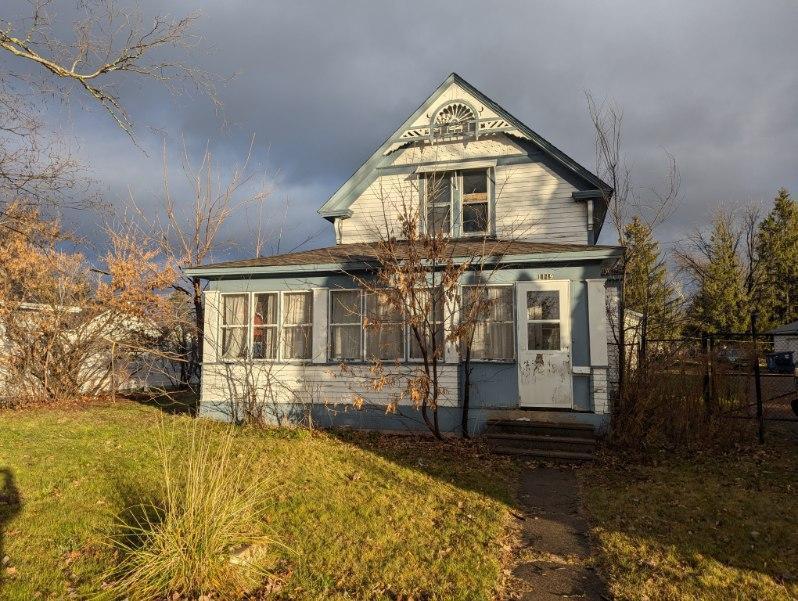 1119 E La Salle Ave, Barron, WI 54812