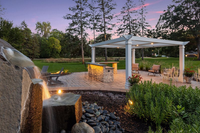 14700 Copperfield Pl, Wayzata, MN 55391
