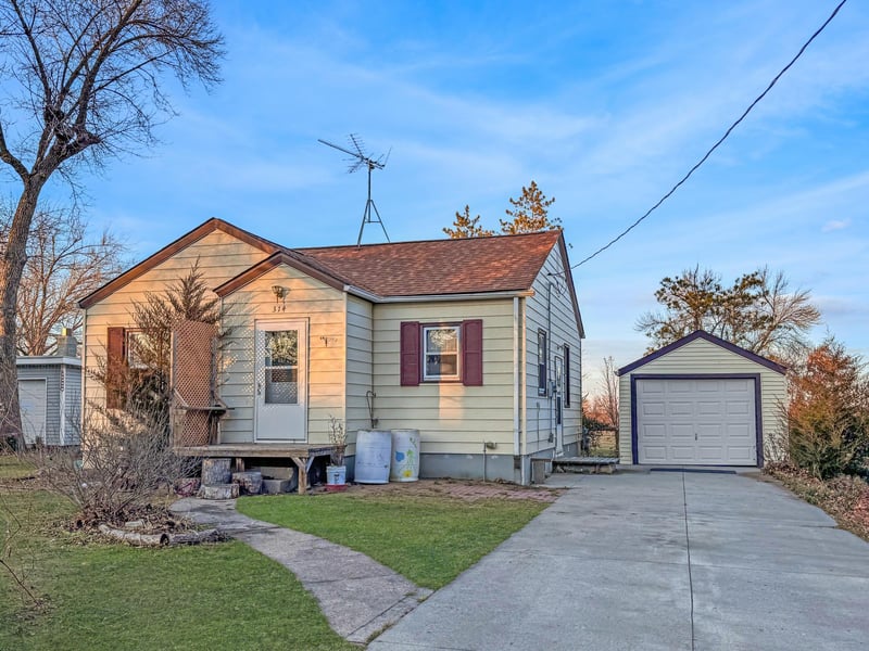 314 E Mcarthur St, Tyler, MN 56178