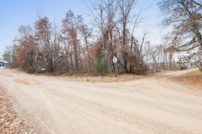000 286th Ln NW, Isanti, MN 55040