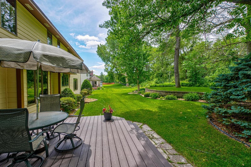 4457 Foothill Trl, Vadnais Heights, MN 55127