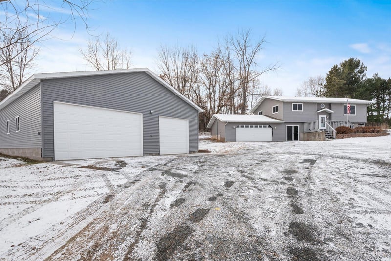 147 185th St, Star Prairie, WI 54026