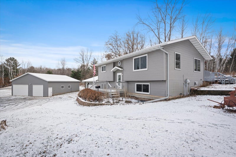 147 185th St, Star Prairie, WI 54026