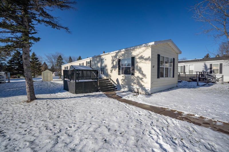 37 Coban Dr, Duluth, MN 55808