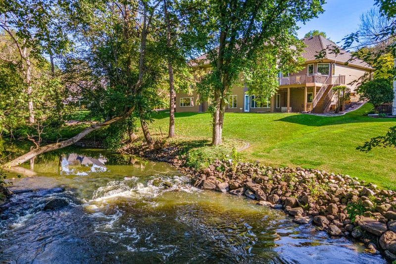 9712 Vale St NW, Coon Rapids, MN 55433