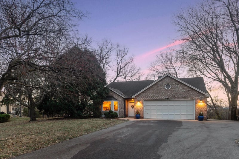 3265 Lafayette Ridge Ct, Orono, MN 55391