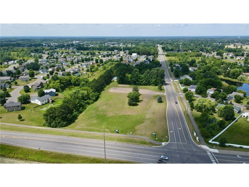 1617 16th Ave SE, Cambridge, MN 55008