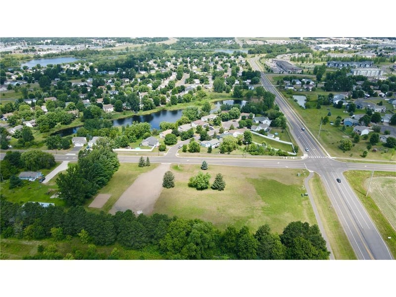 1617 16th Ave SE, Cambridge, MN 55008