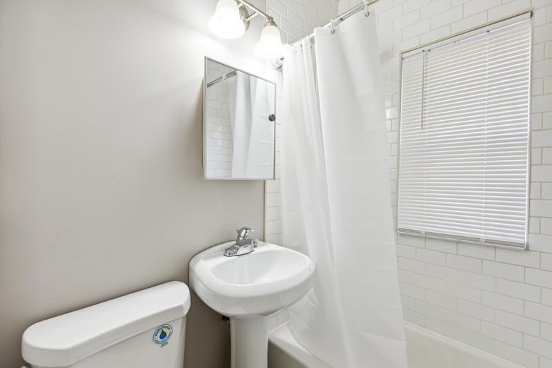 2201 5th Ave S, Minneapolis, MN 55404