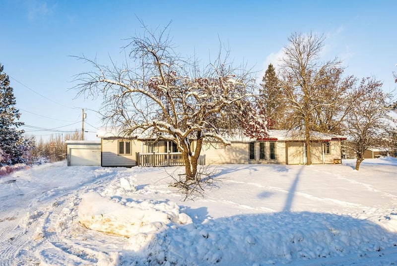 404 E 3rd Ave S, Aurora, MN 55705