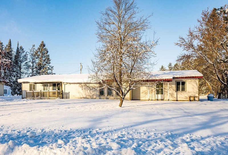 404 E 3rd Ave S, Aurora, MN 55705