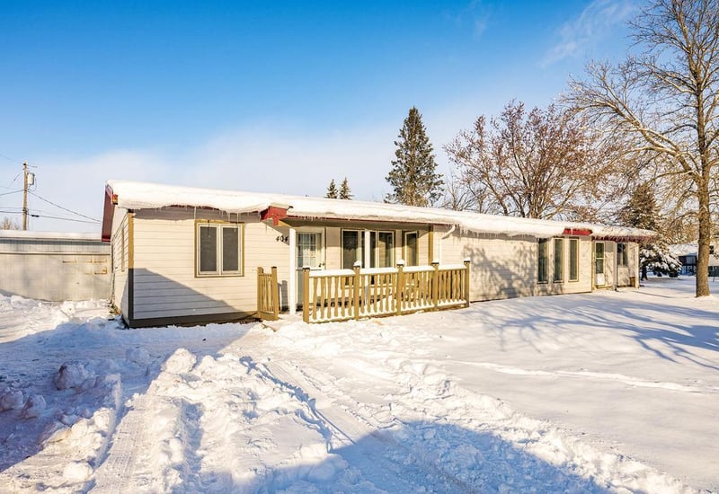 404 E 3rd Ave S, Aurora, MN 55705