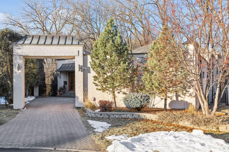 3817 Cedar Lake Pl, Minneapolis, MN 55416