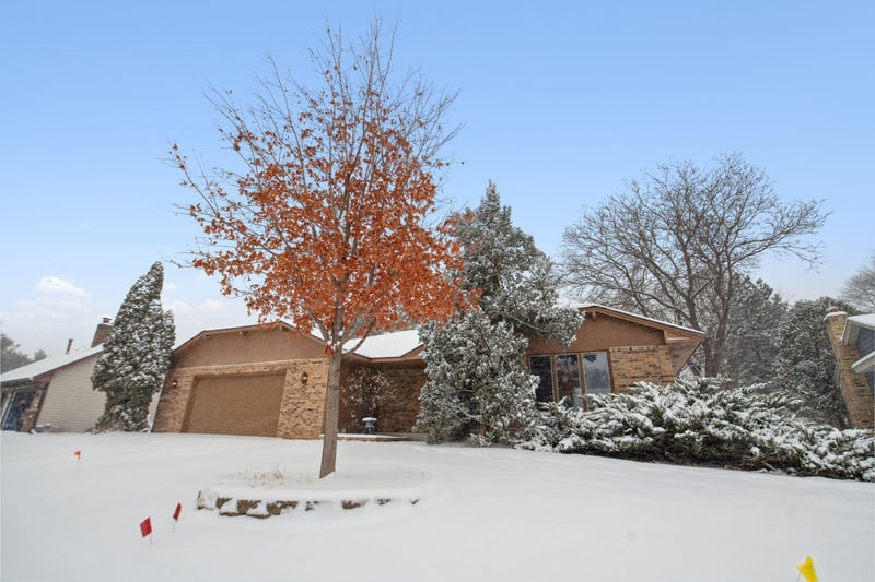 10741 Hopkins Cir S, Bloomington, MN 55420