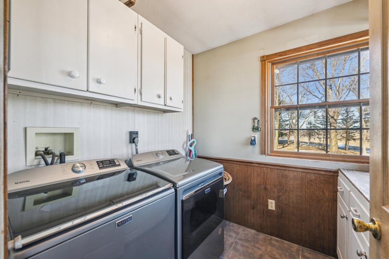 2908 Hennepin Ave N, Glencoe, MN 55336