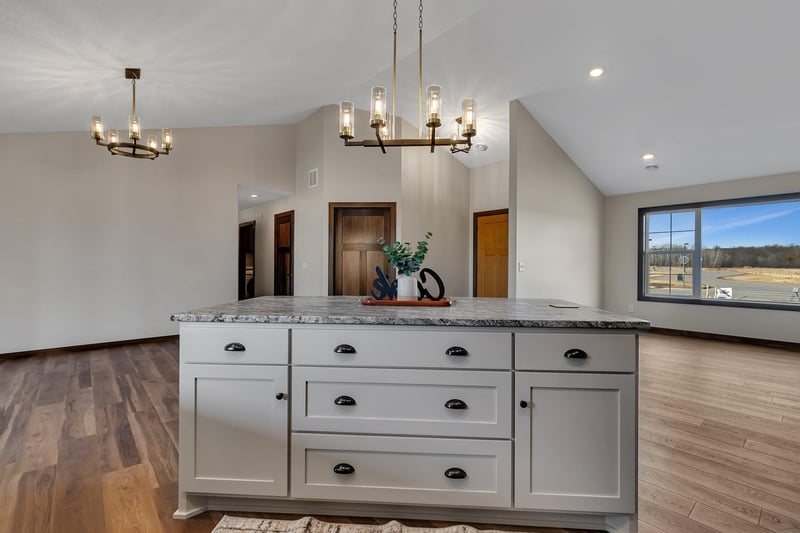 1108 Lanigan Way SW, Saint Joseph, MN 56374
