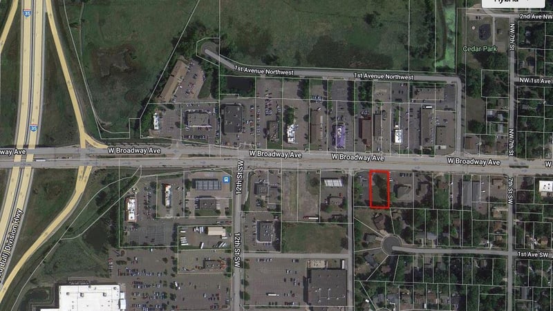 932 W Broadway Ave, Forest Lake, MN 55025