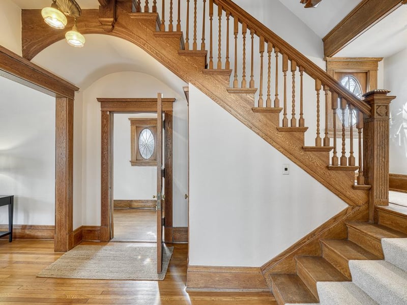 623 Lincoln Ave, Saint Paul, MN 55105