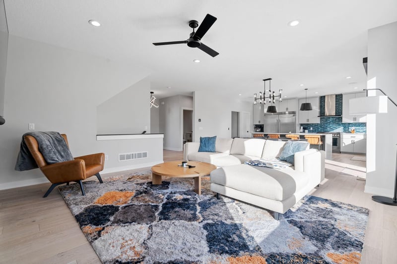 7021 Olson Memorial Hw, Golden Valley, MN 55427