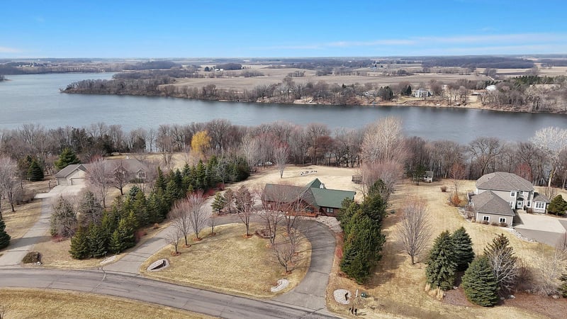17031 236th Cir, Hutchinson, MN 55350
